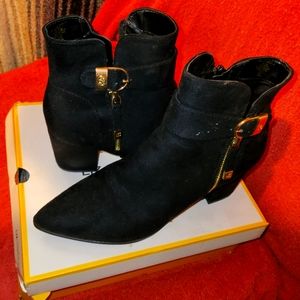 Black Pointy toe ankle booties size 9.5